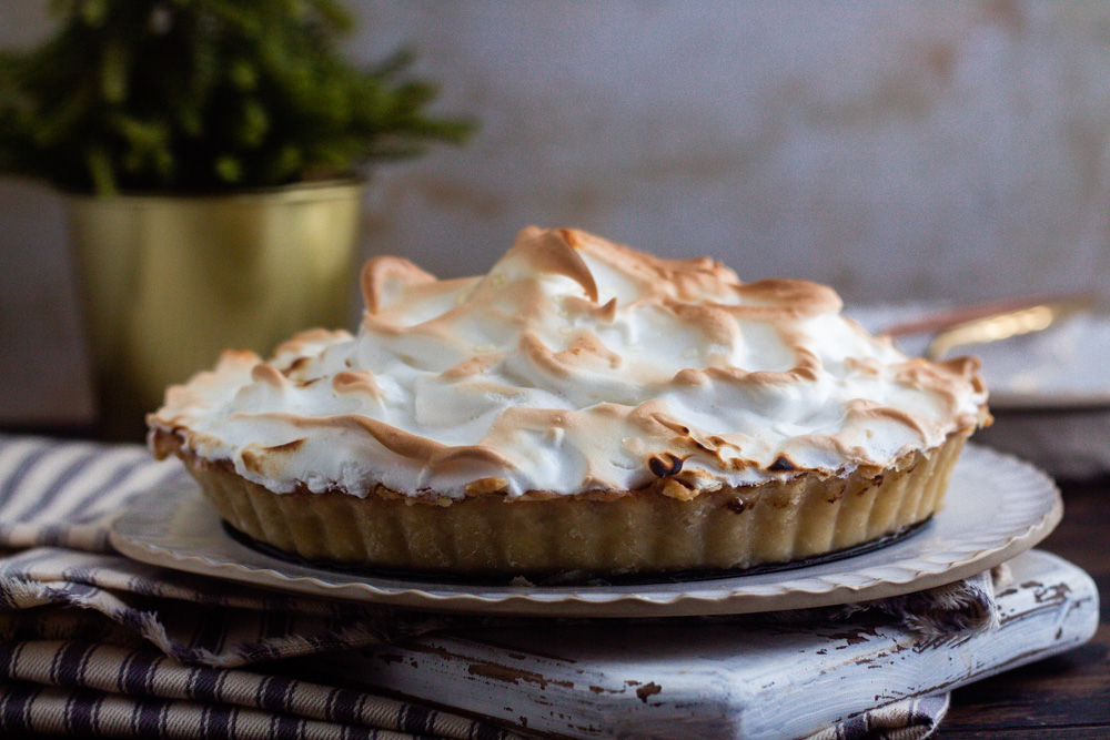 chocolate-meringue-pie-for-website